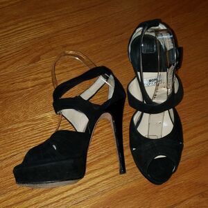 Ron Donovan Heels 